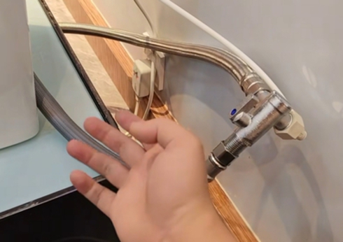 【水電專業教學】香港安裝智能馬桶座廁：從喉位辨識到水務法規全解析